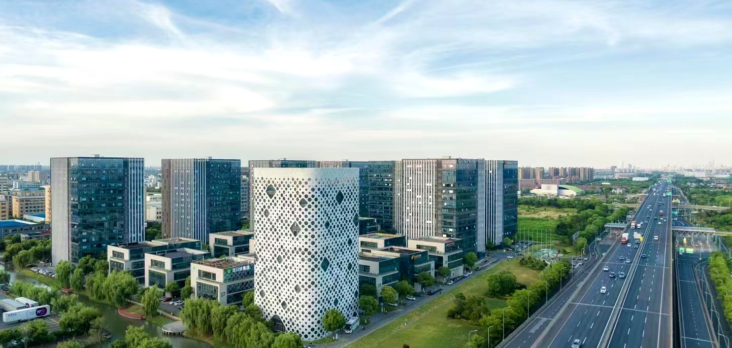 VENTO office and city view